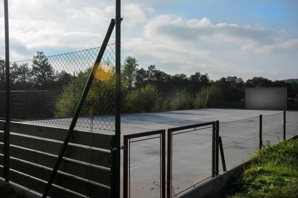 Zamek Liboun Hotel Louňovice pod Blaníkem Kültér fotó