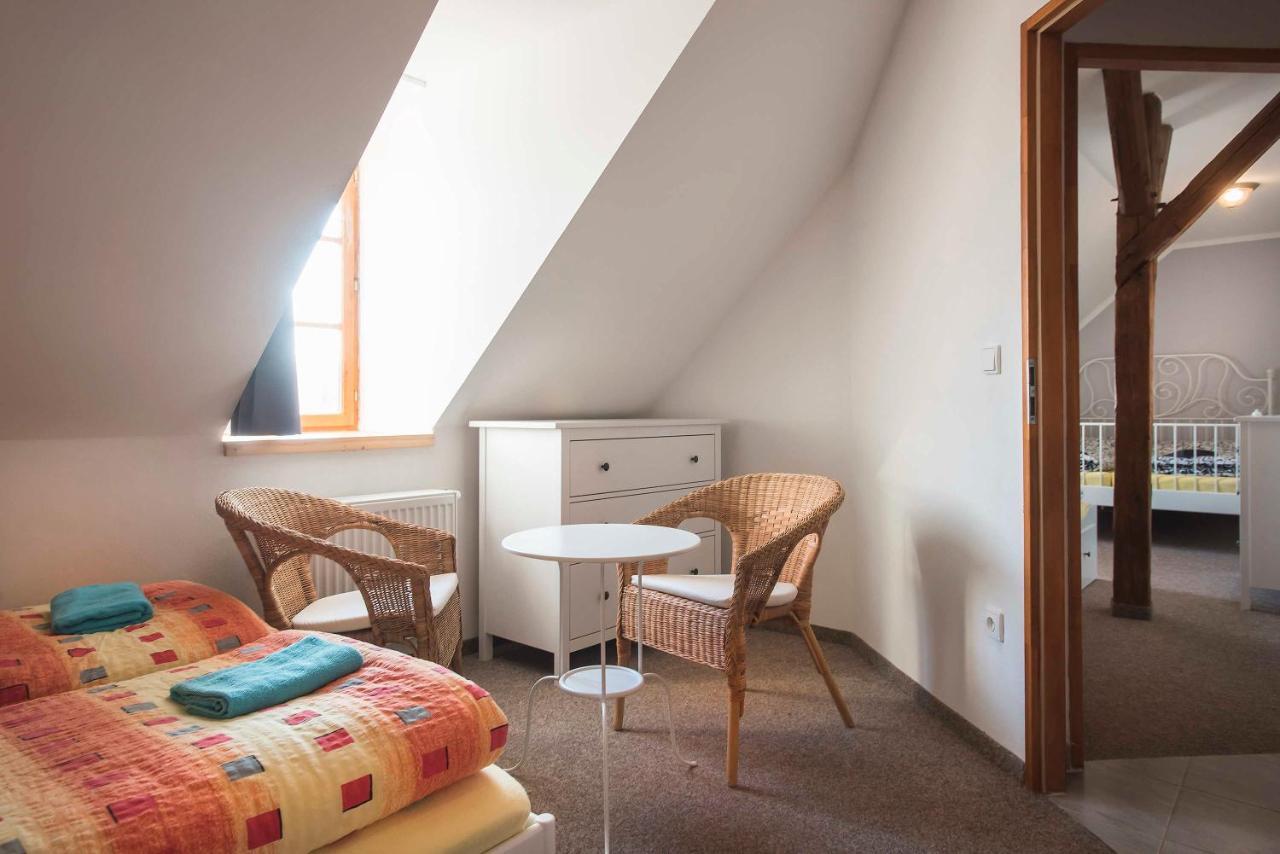 Zamek Liboun Hotel Louňovice pod Blaníkem Kültér fotó