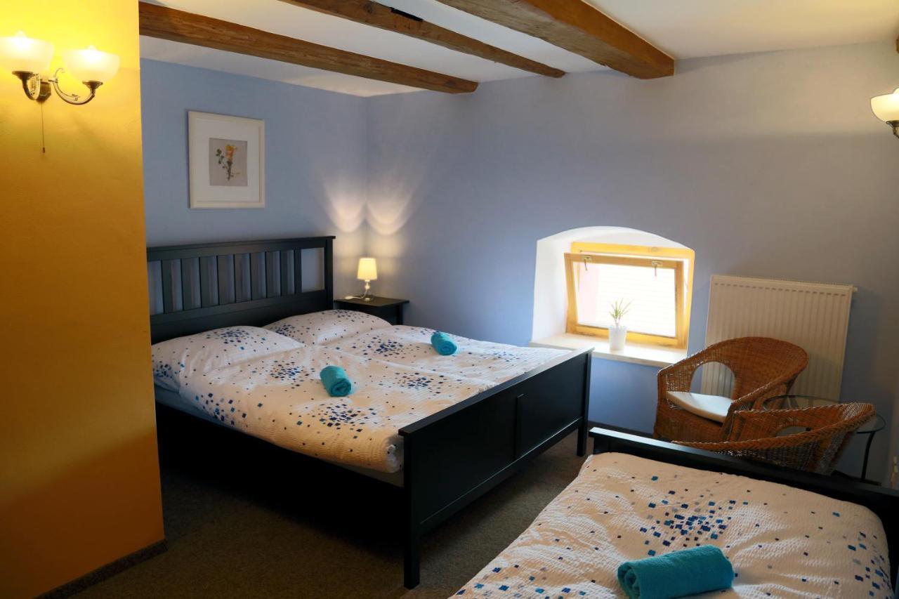 Zamek Liboun Hotel Louňovice pod Blaníkem Kültér fotó