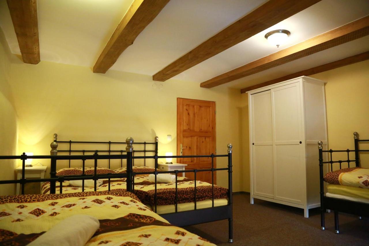Zamek Liboun Hotel Louňovice pod Blaníkem Kültér fotó